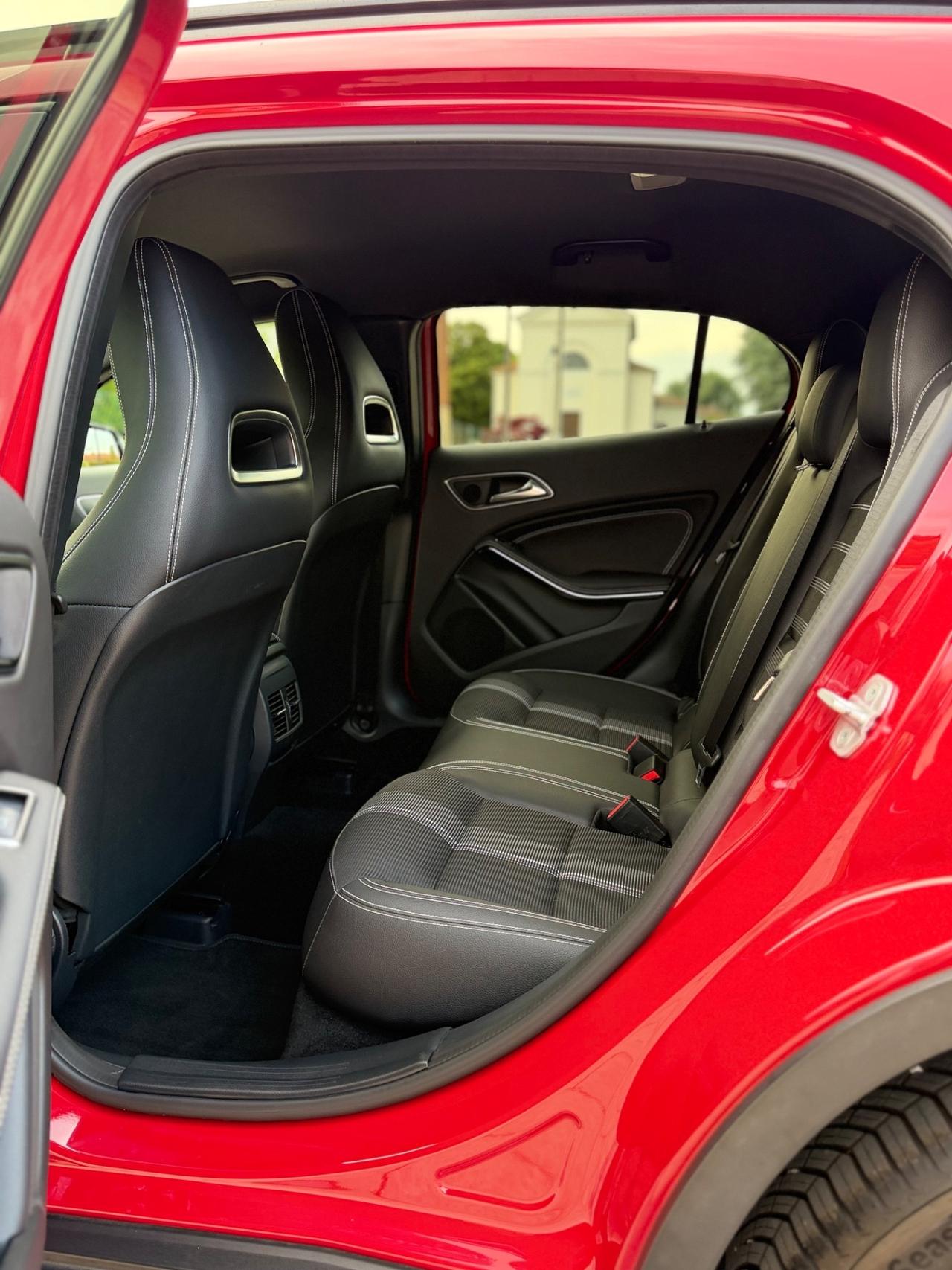 Mercedes-benz GLA 200 d Automatic Premium
