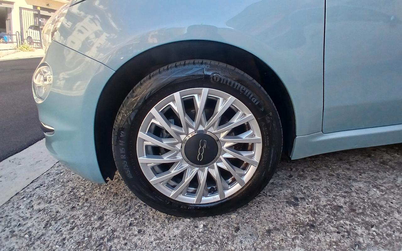 Fiat 500 C 1.0 Hybrid Dolcevita