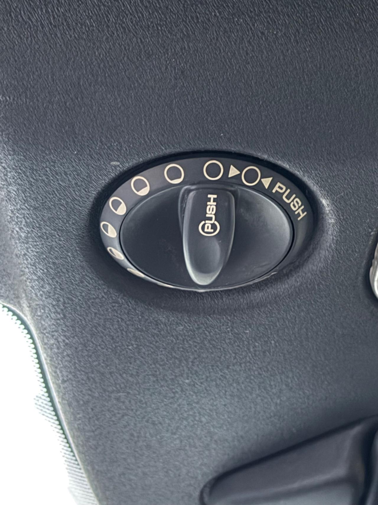 Citroen C3 Pluriel 1.4- NEOPATENTATI-82.000KM