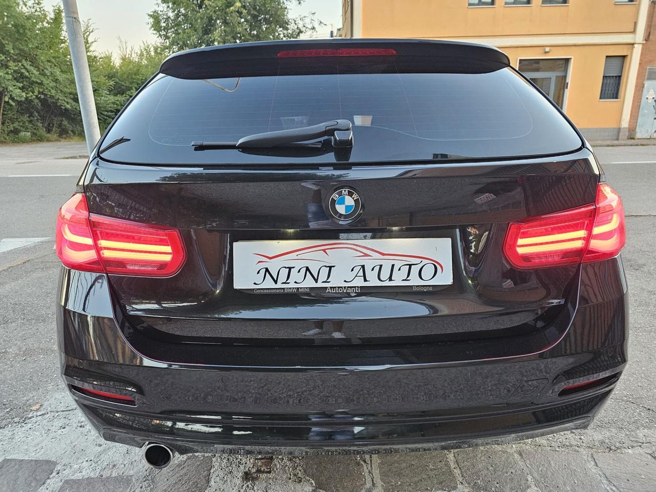 Bmw 316d 115cv Touring Sport*Aut*Navi*Bi-Xeno*Pdc*18*