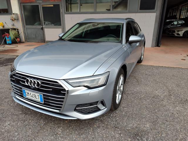 AUDI A6 Avant 40 2.0 TDI S tronic Business Advanced Matrix