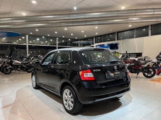 Skoda Fabia 1.4 tdi Twin Color Edition 75cv *NEOPATENTATI*