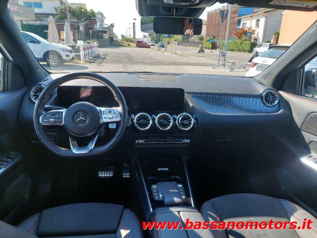 MERCEDES-BENZ GLA 200 Automatic AMG Line Premium