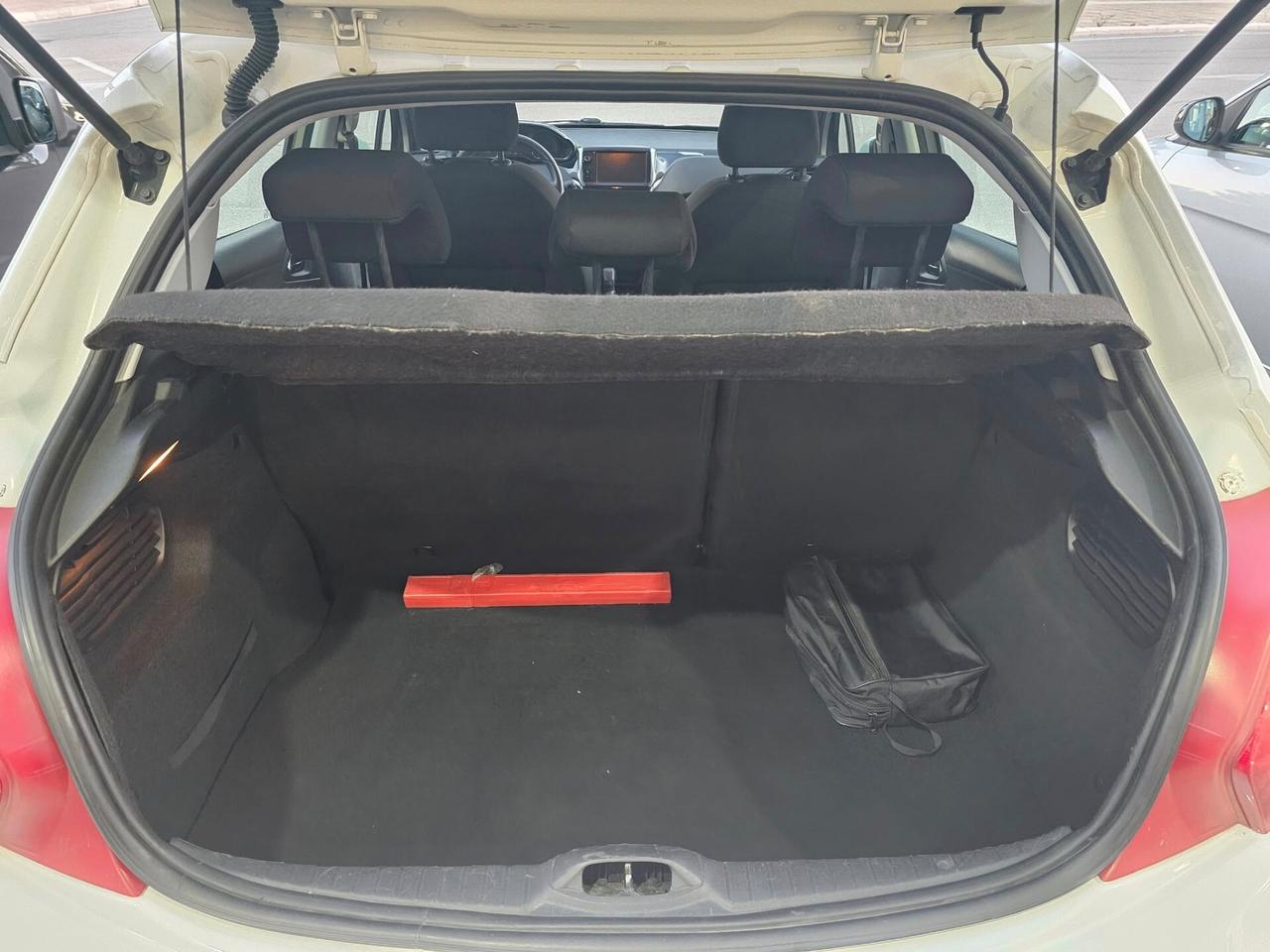 Peugeot 208 1.4 VTi 95 CV 5p. GPL Allure
