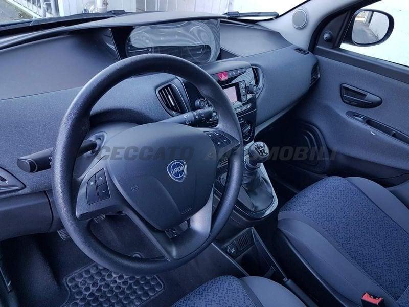 Lancia Ypsilon III 2021 1.0 firefly hybrid Silver s&s 70cv 5p.ti