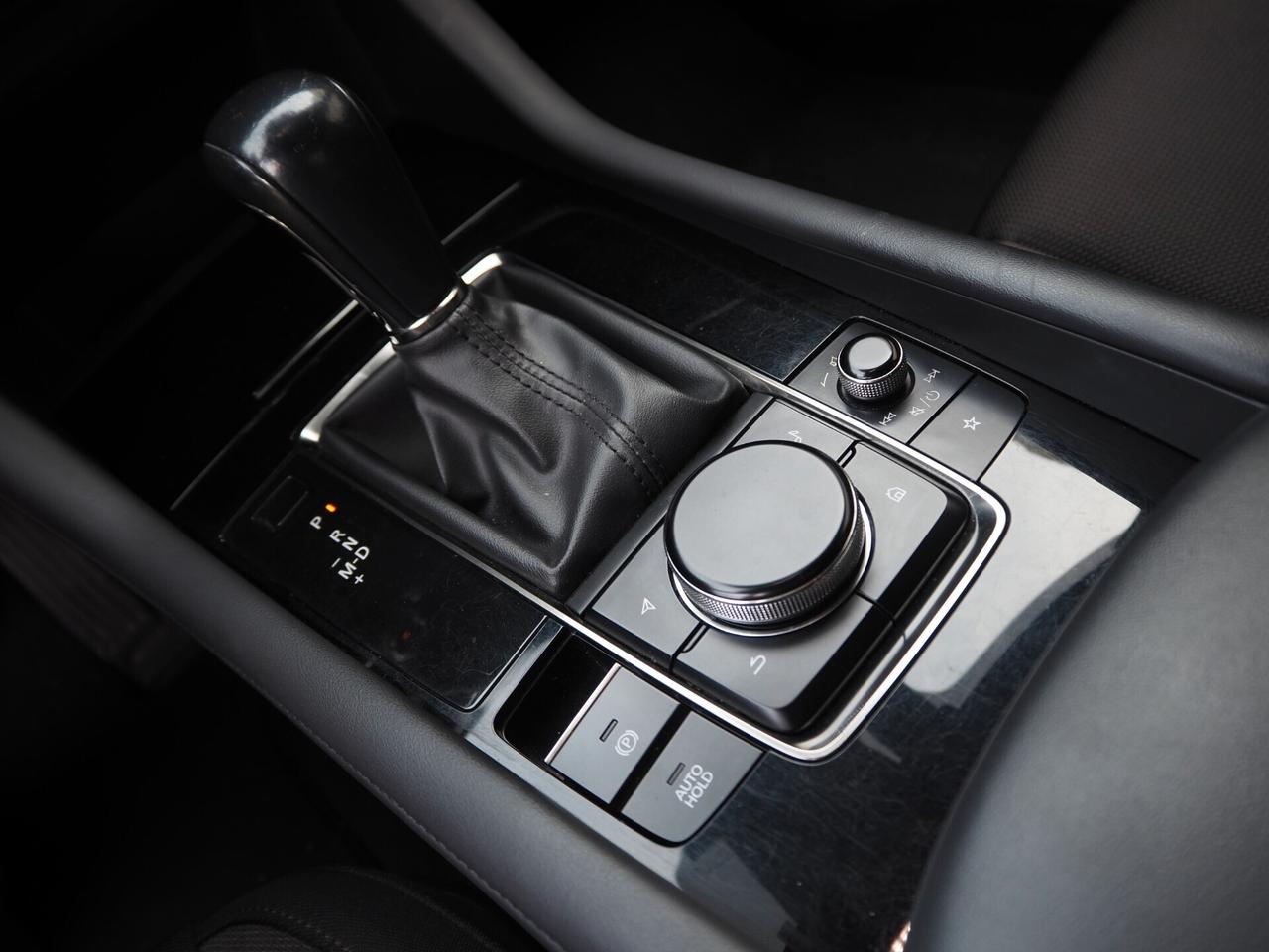 Mazda 3 1.8L Skyactiv-D Exceed