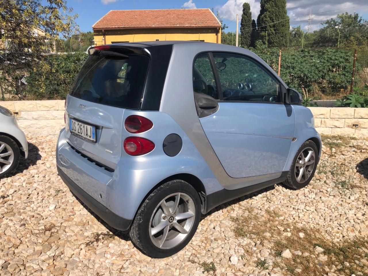 Smart ForTwo 1000 52 kW coupé limited two