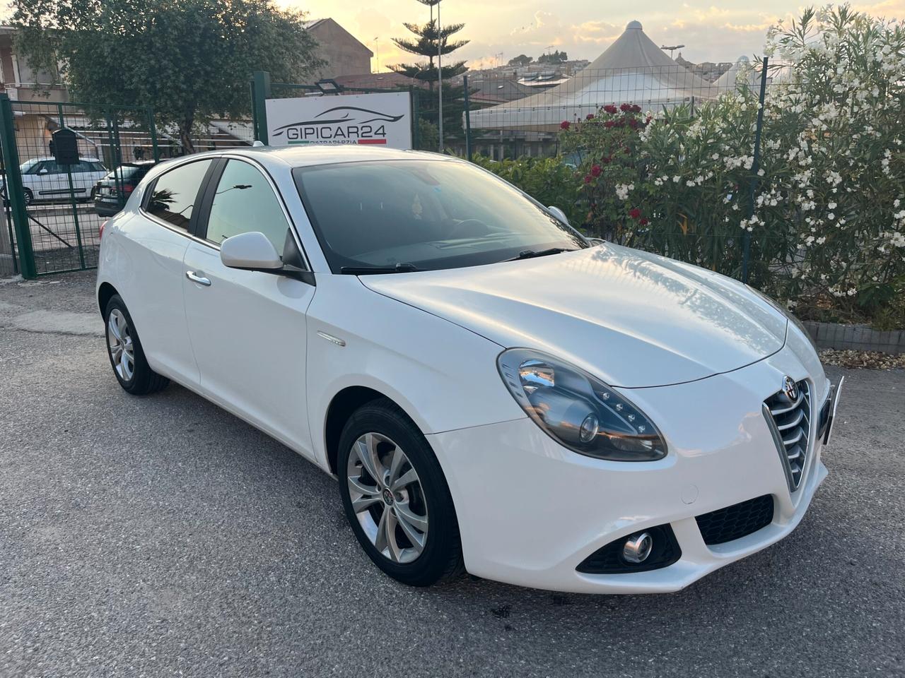 Alfa Romeo Giulietta 1.6 JTDm-2 105 CV Distinctive