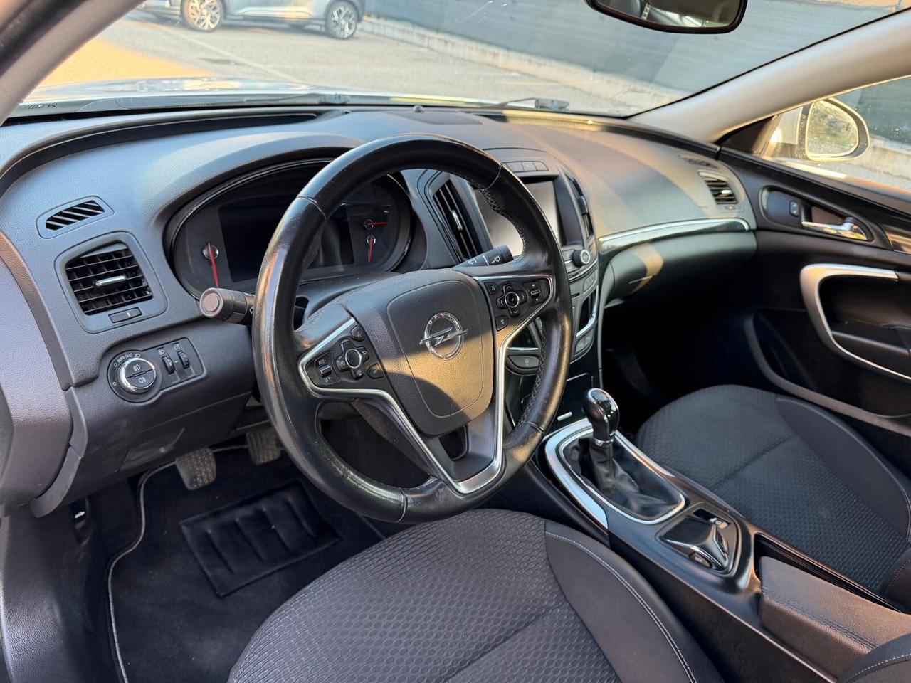 Opel Insignia 2.0 cdti - NAV. - 12 MESI DI GARANZIA -