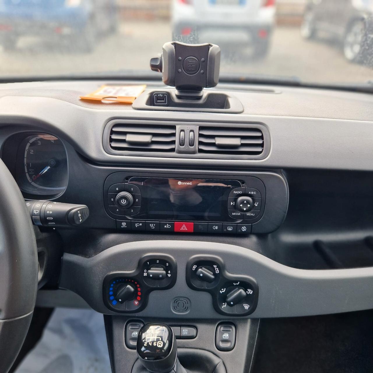 Fiat Panda 1.0 Hybrid City Life - 5 posti