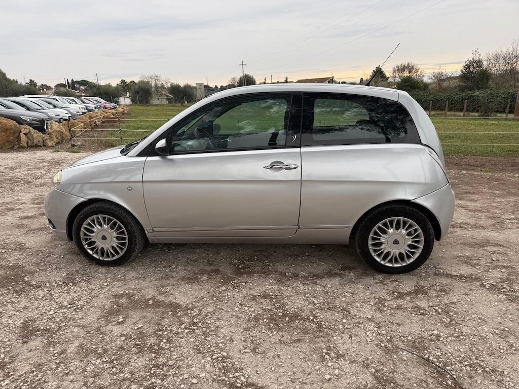 Lancia Ypsilon 1.2 Argento