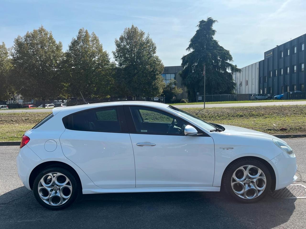 Alfa Romeo Giulietta 1.6 JTDm TCT 120 CV
