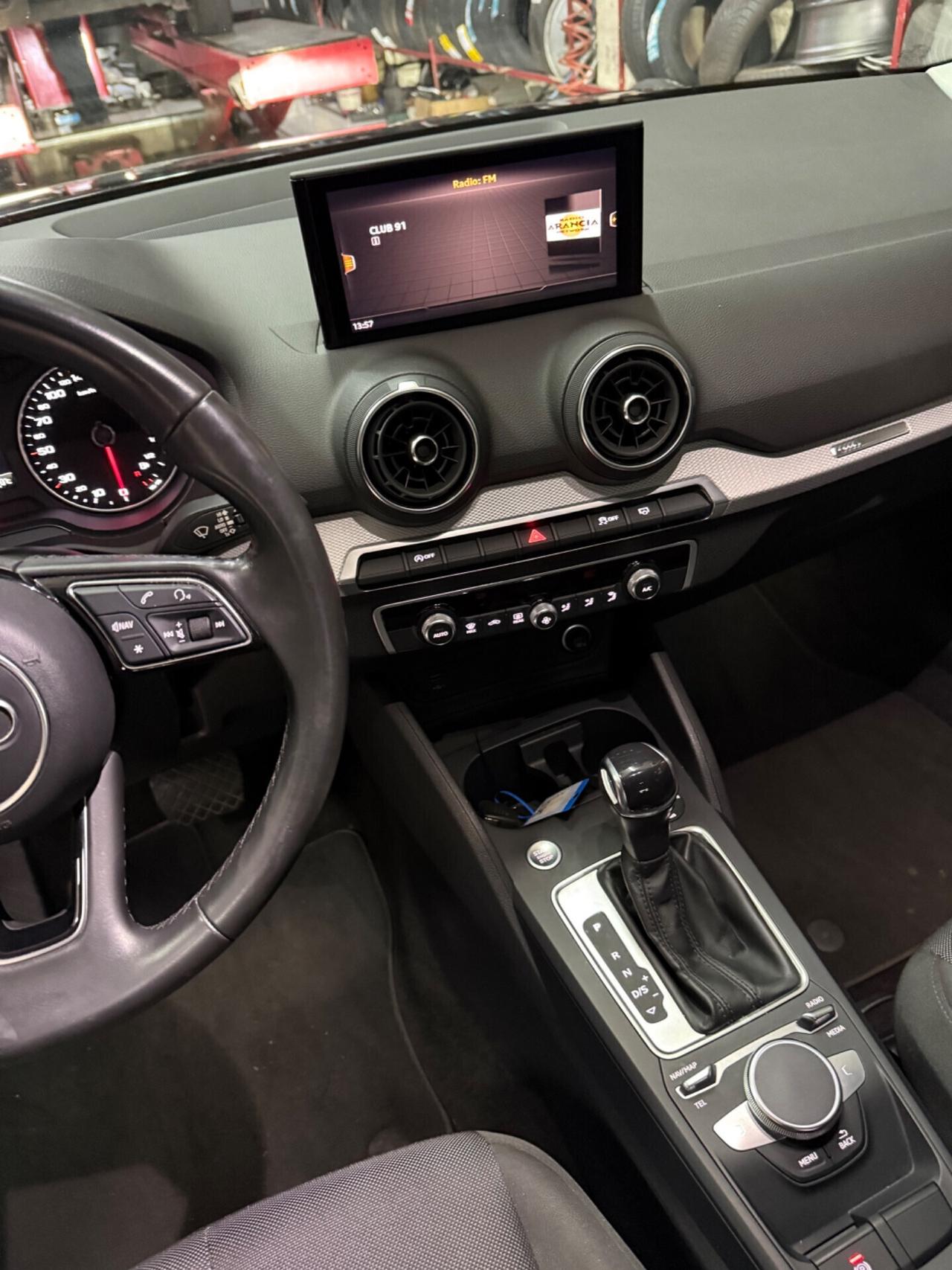 Audi Q2 30 TDI 116CV S tronic IDEN BLACK 18