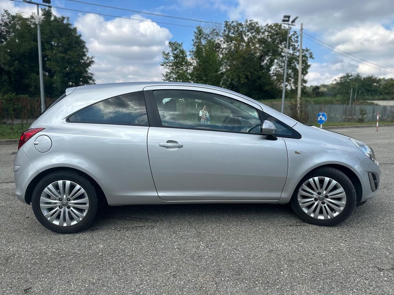 Opel Corsa Cosmo 1.2 Eco FLEX #6774
