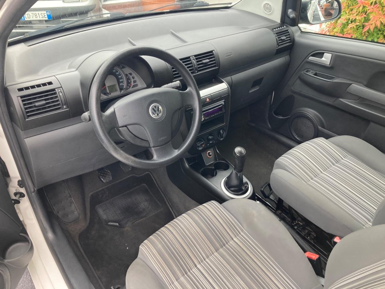 VOLKSWAGEN FOX (KM 130.718) PROPRIETARIO UNICO