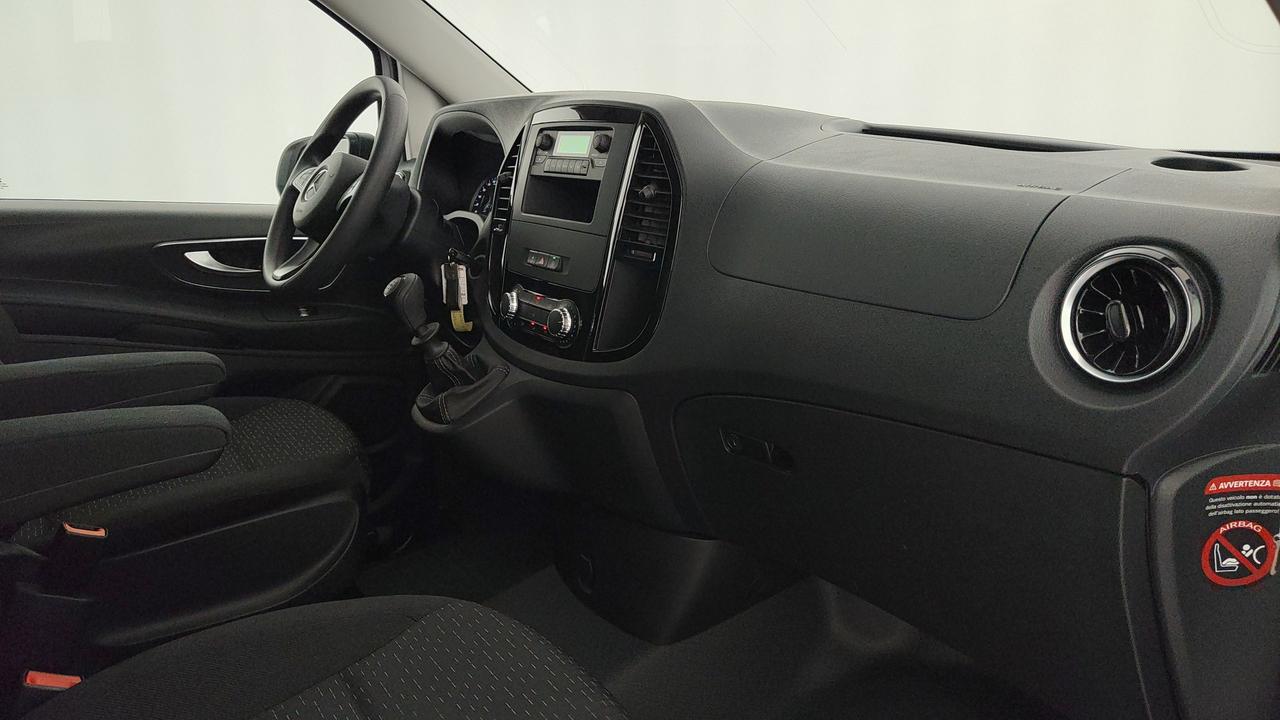 Mercedes-Benz Vito III - vito 114 cdi compact mixto