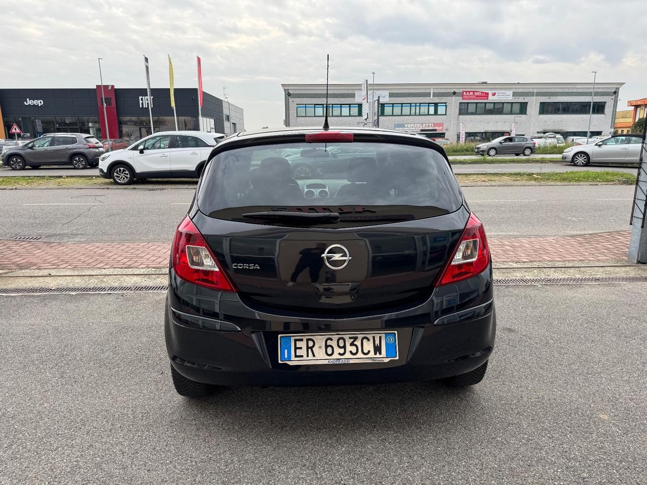 Opel Corsa 1.2 Benzina GPL scadenza 2035