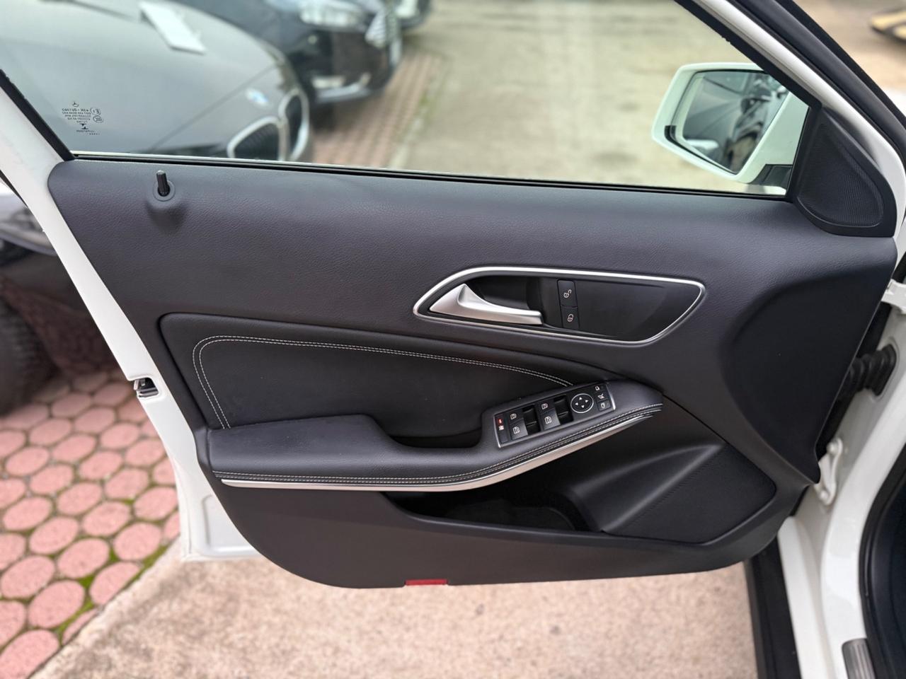 Mercedes-benz GLA 200 CDI Sport Km Certificati