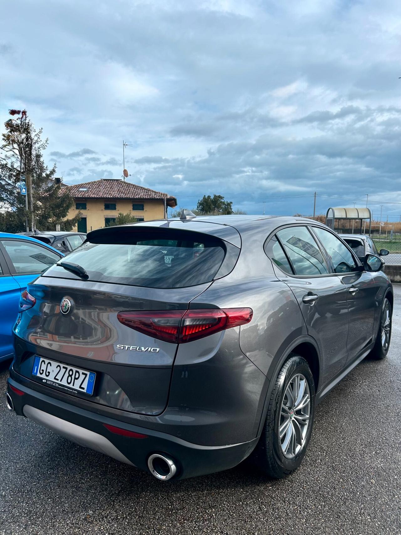 Alfa Romeo Stelvio 2.2 Turbodiesel 190 CV AT8 Q4 Business