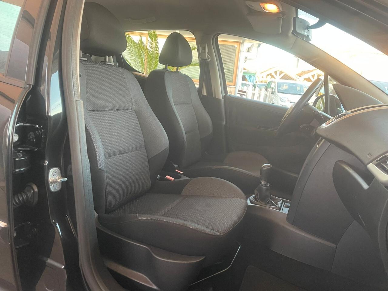Peugeot 207 1.4 HDi 70CV FAP 5p. XS