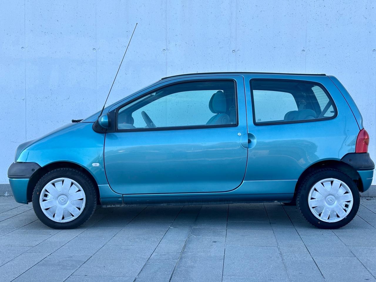 Renault Twingo 1.2i cat Neopatentati