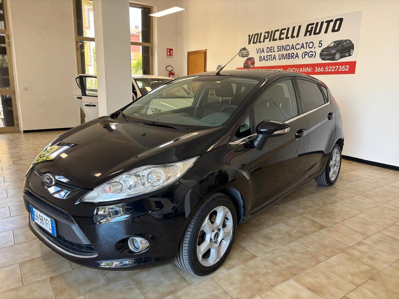 FORD FIESTA ANNO 2011 DS 1.4 ADATTA NEOPATENTATI KM 163 MILA