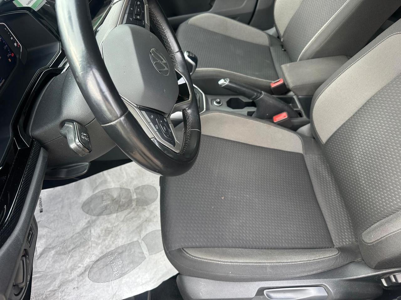 Volkswagen Polo 1.0 TSI DSG Style NEOPATENTATI