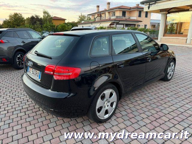 AUDI A3 1.6 TDI 105 CV S Line