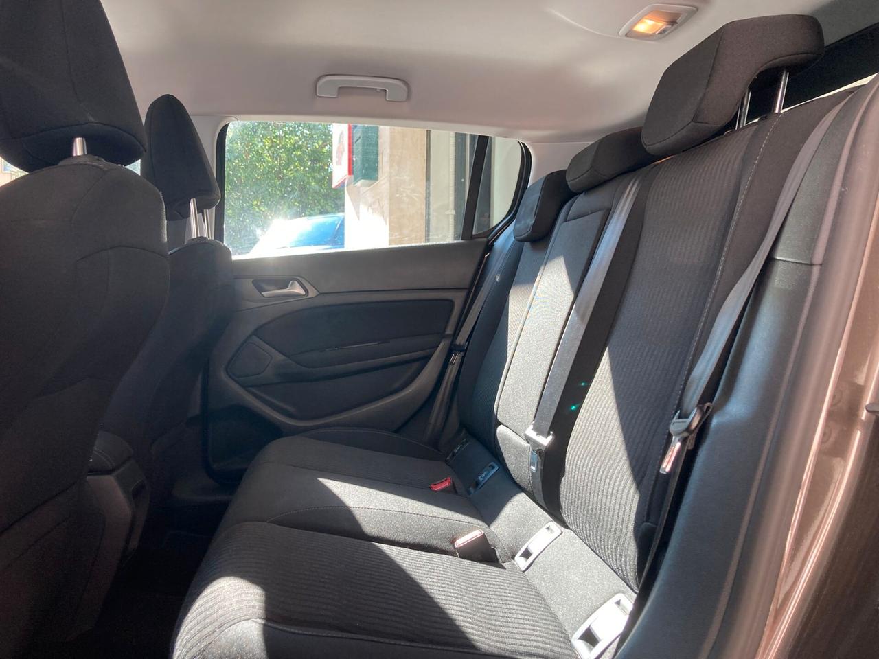 Peugeot 308 1.6 HDi - IDEALE X NEOPATENTATI - 2015