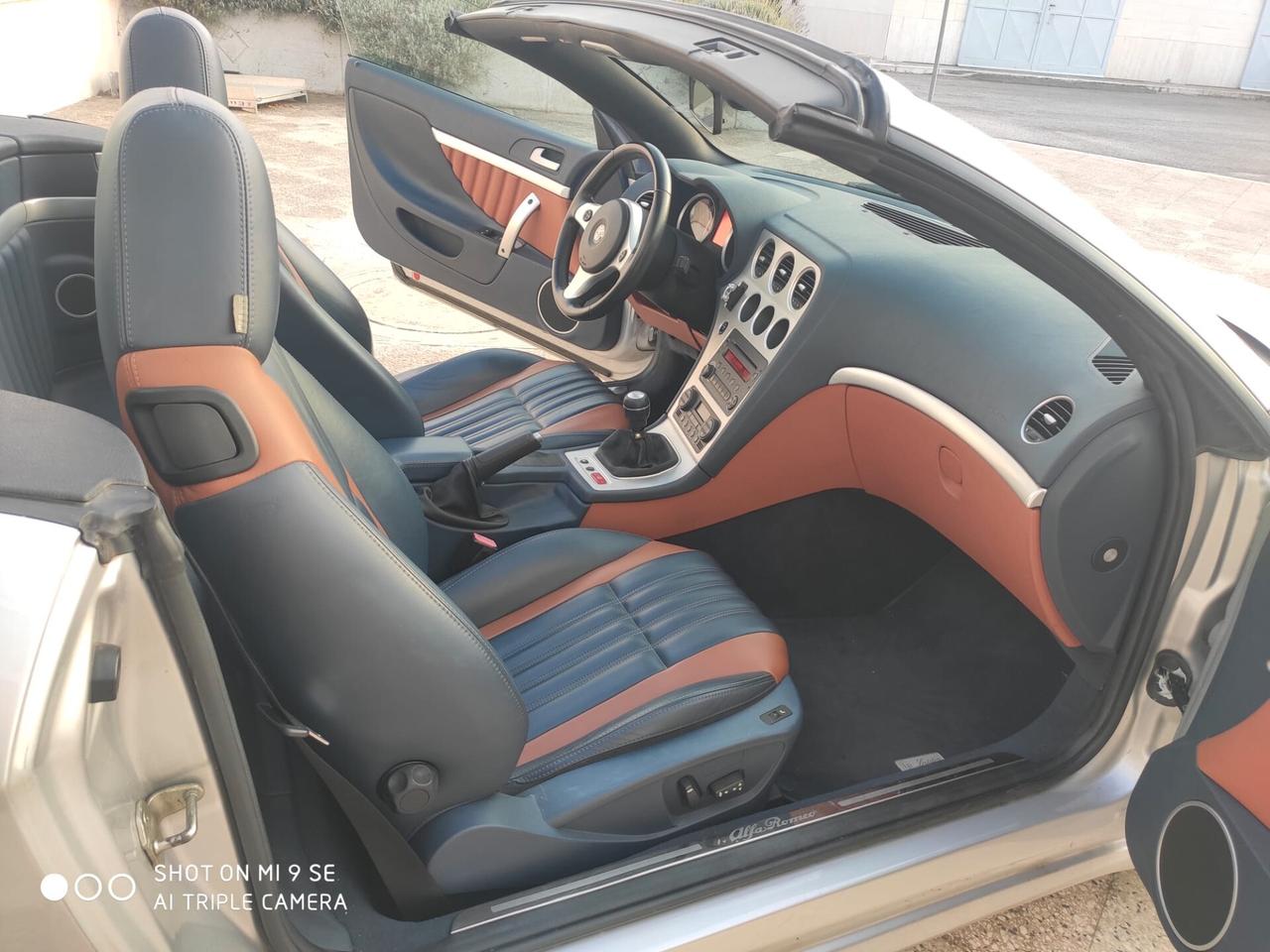 Alfa Romeo Spider 2.2 JTS