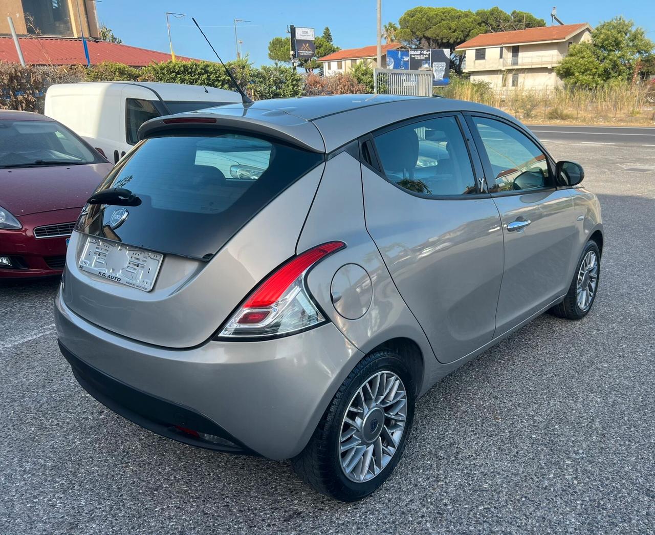 Lancia Ypsilon 1.3 MJT 16V 95 CV 5 porte S&S Gold
