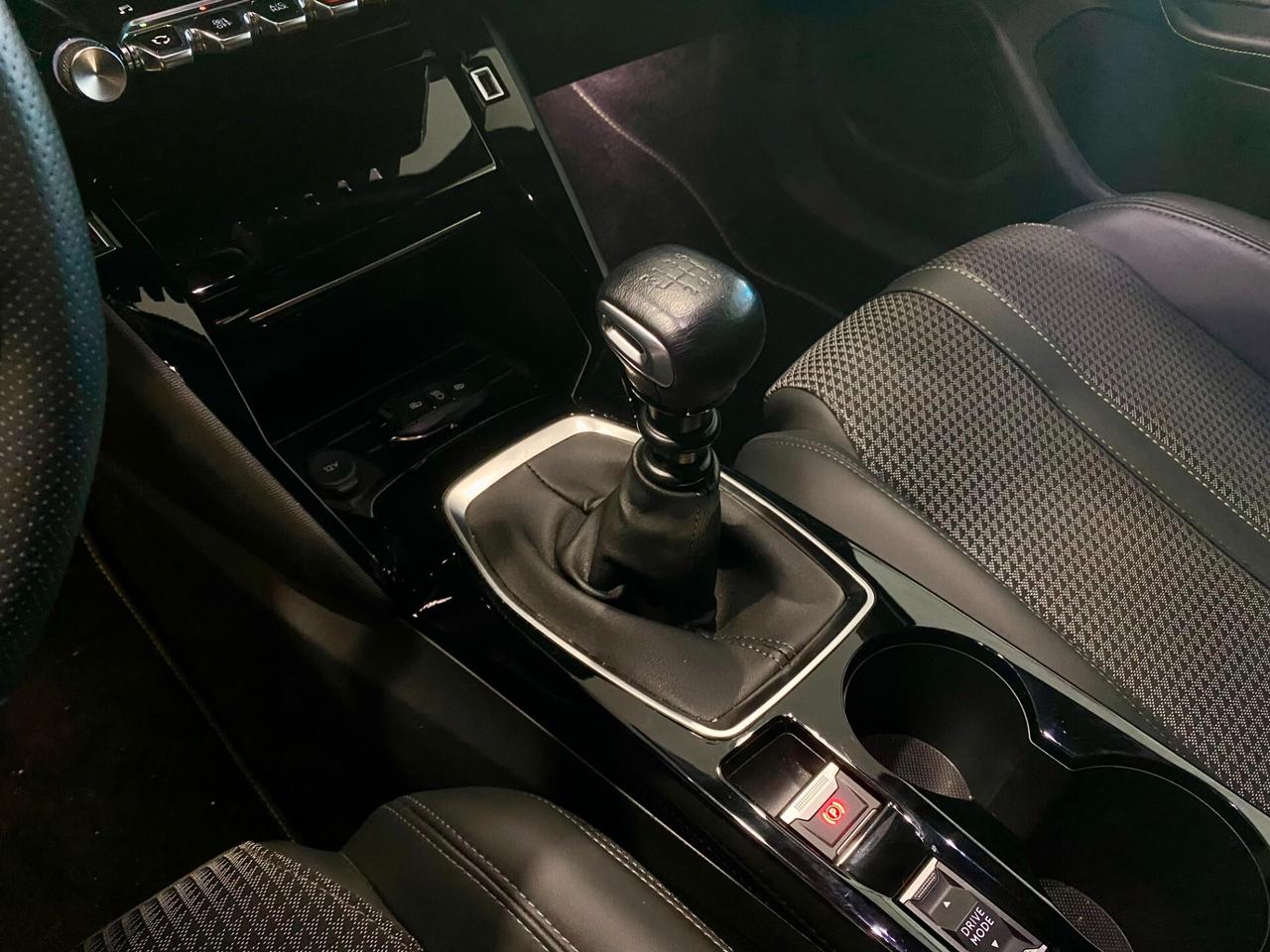 Peugeot 2008 PureTech 130 S&S GT-2023