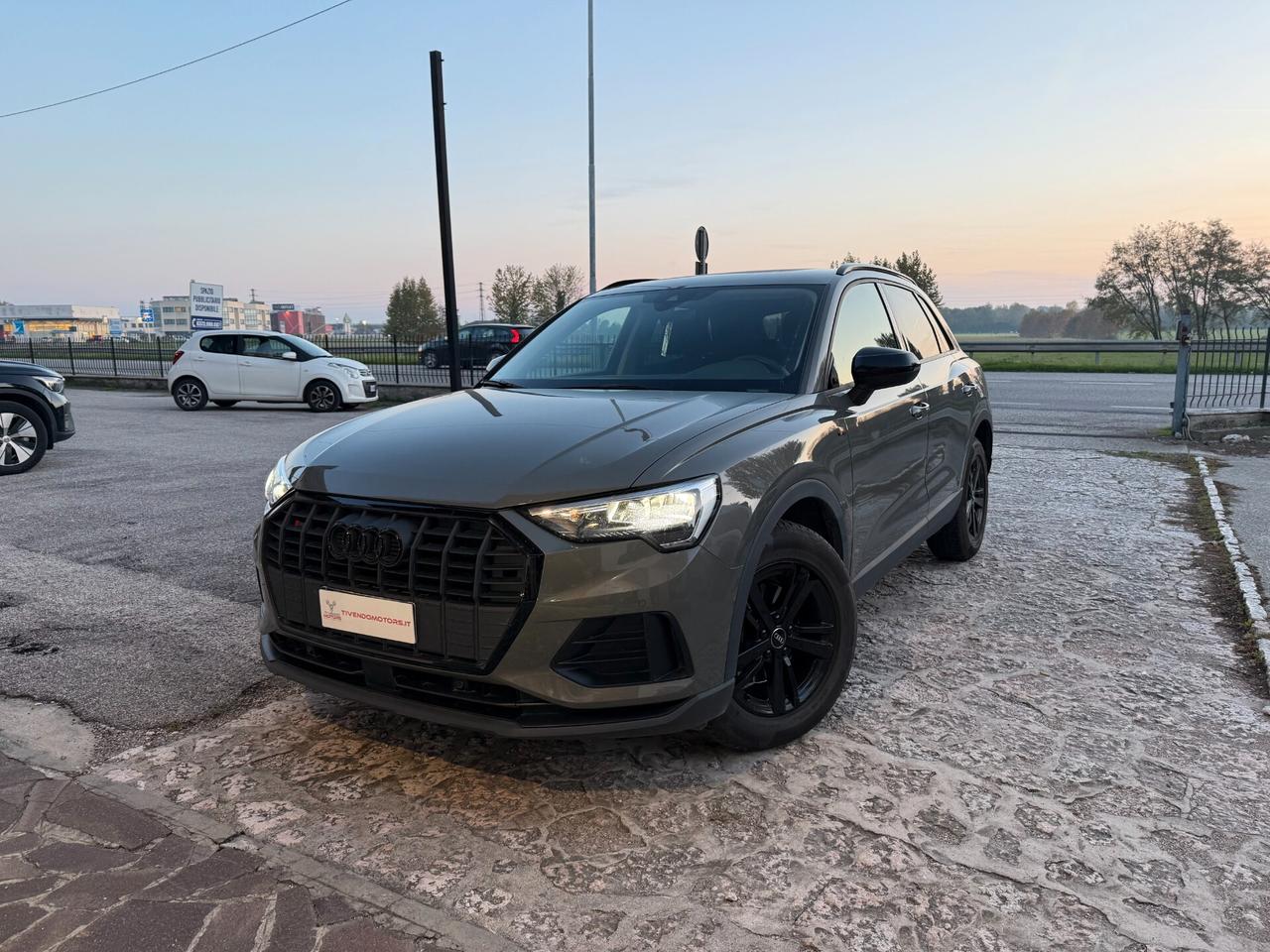 Audi Q3 35 TFSI Business