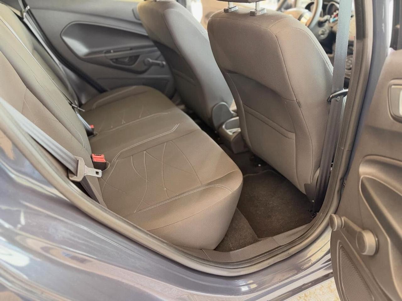 Ford Fiesta 1.2 60CV 5 porte Titanium