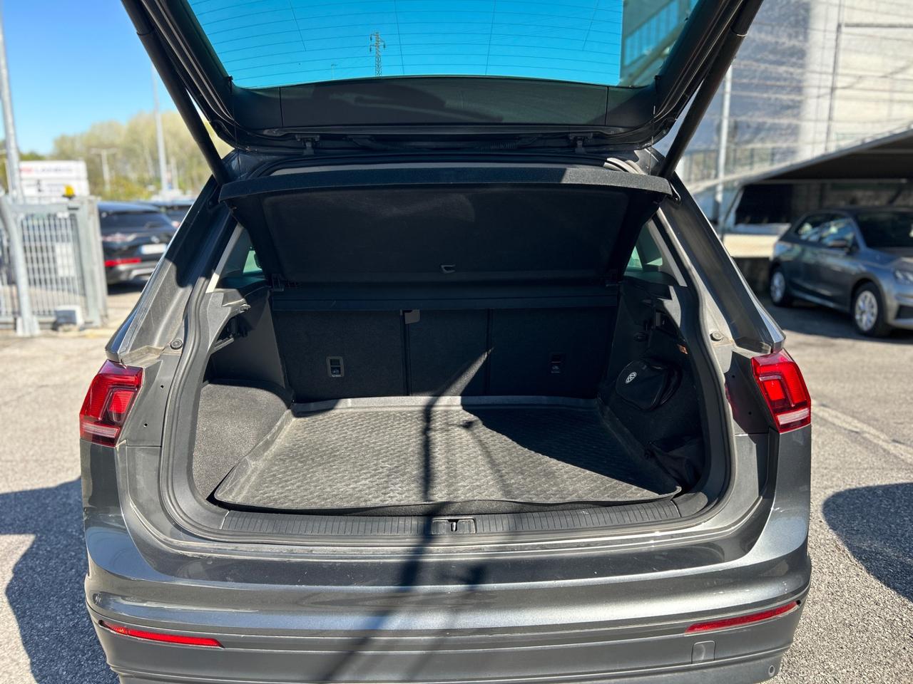 Volkswagen Tiguan 2.0 tdi Business 150cv dsg#BAULE ELETTRICO