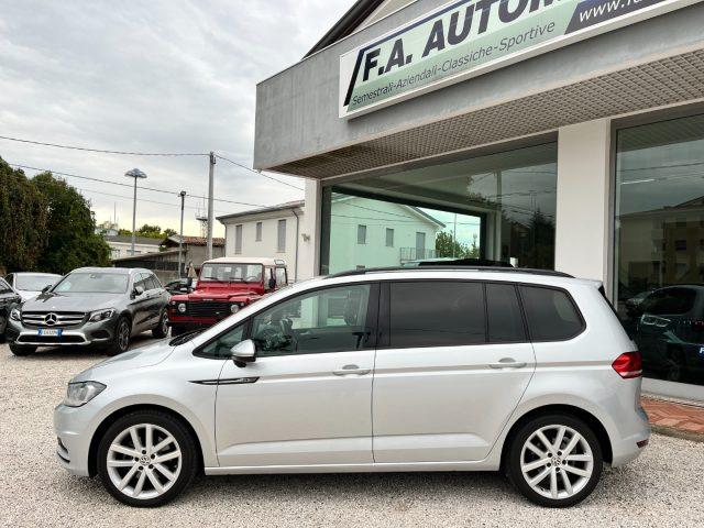 VOLKSWAGEN Touran 1.6 TDI 115 CV SCR DSG R LINE EXCLUSIVE *7 POSTI*