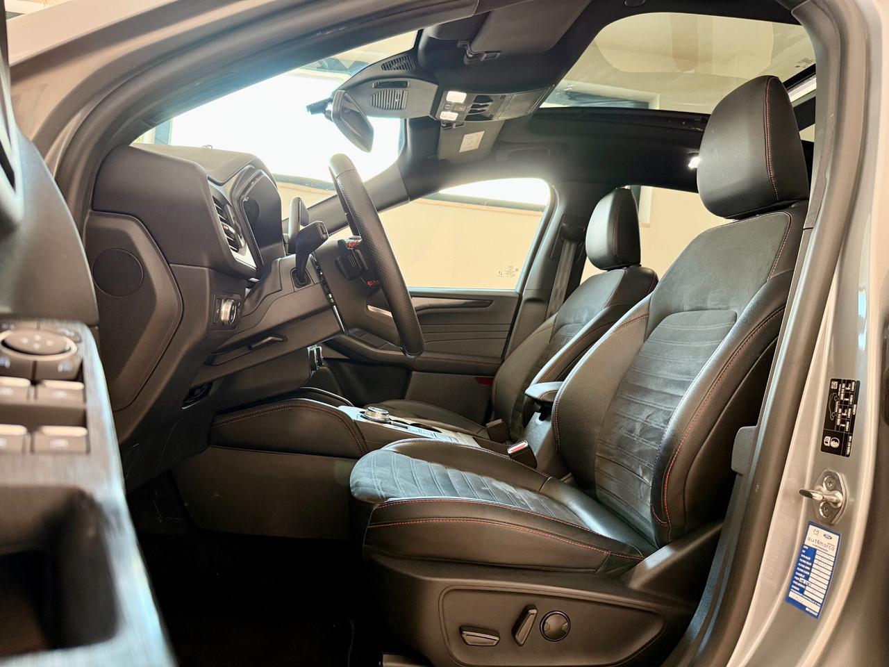 Ford Kuga 1.5 EcoBlue 120 CV aut. 2WD ST-Line X Tetto
