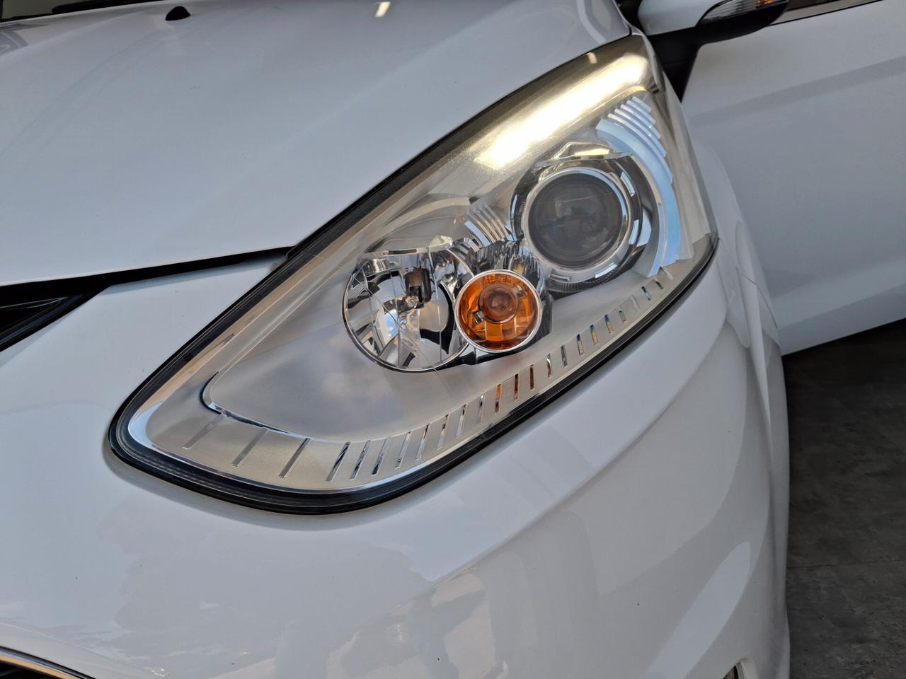 Ford B-Max 1.5 TDCi 75 CV Titanium