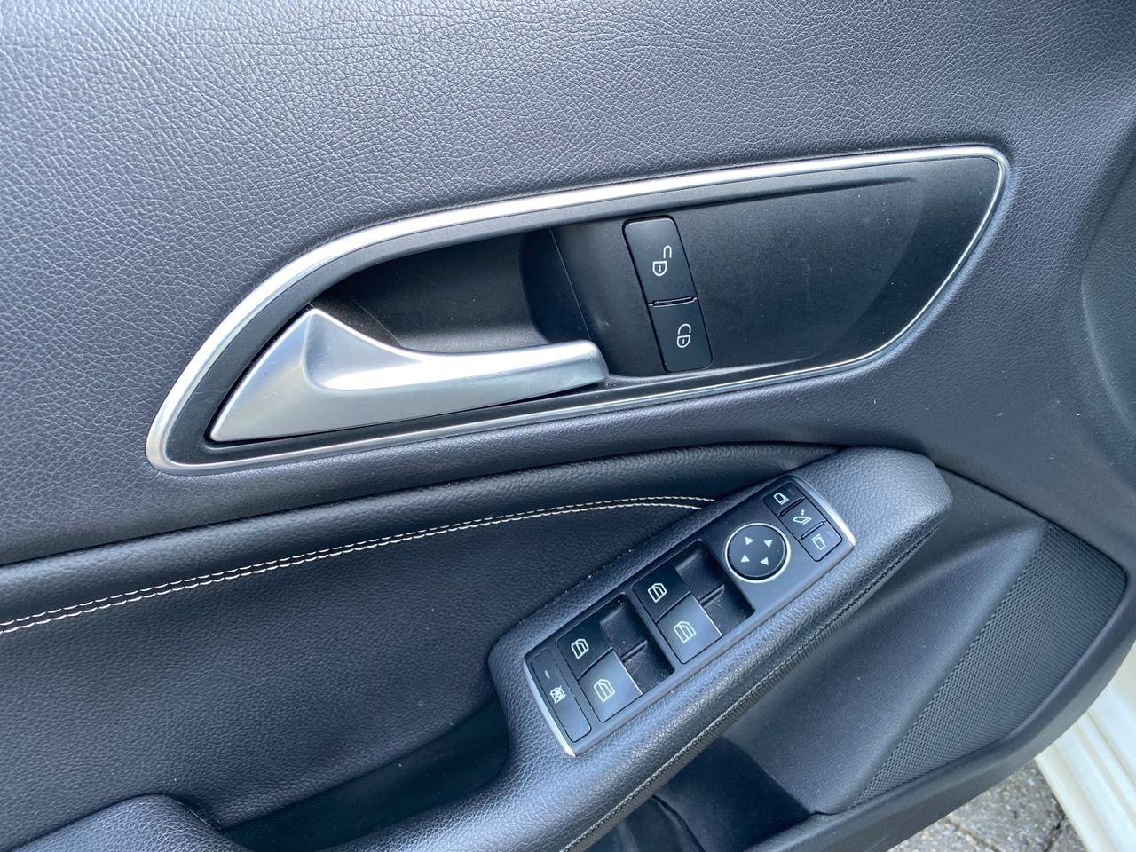 Mercedes-benz CLA 200 CLA 220 d Shooting Brake S.W. Automatic Sport