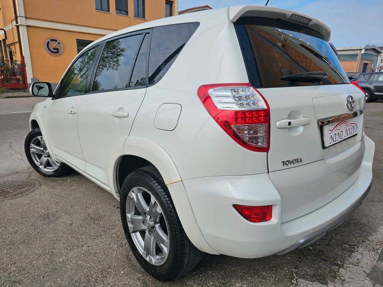 Toyota RAV4 Crossover 2.2 150cv D-Cat Executive*Pelle*Navi*Unipro*