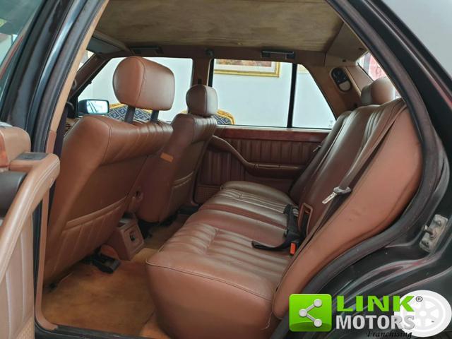 LANCIA Thema 8.32 ferrari 32v 215cv