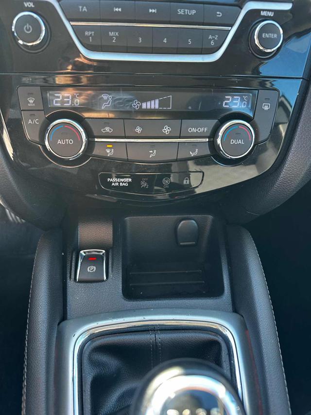NISSAN Qashqai 1.2 DIG-T Tekna OK NEOPATENTATO