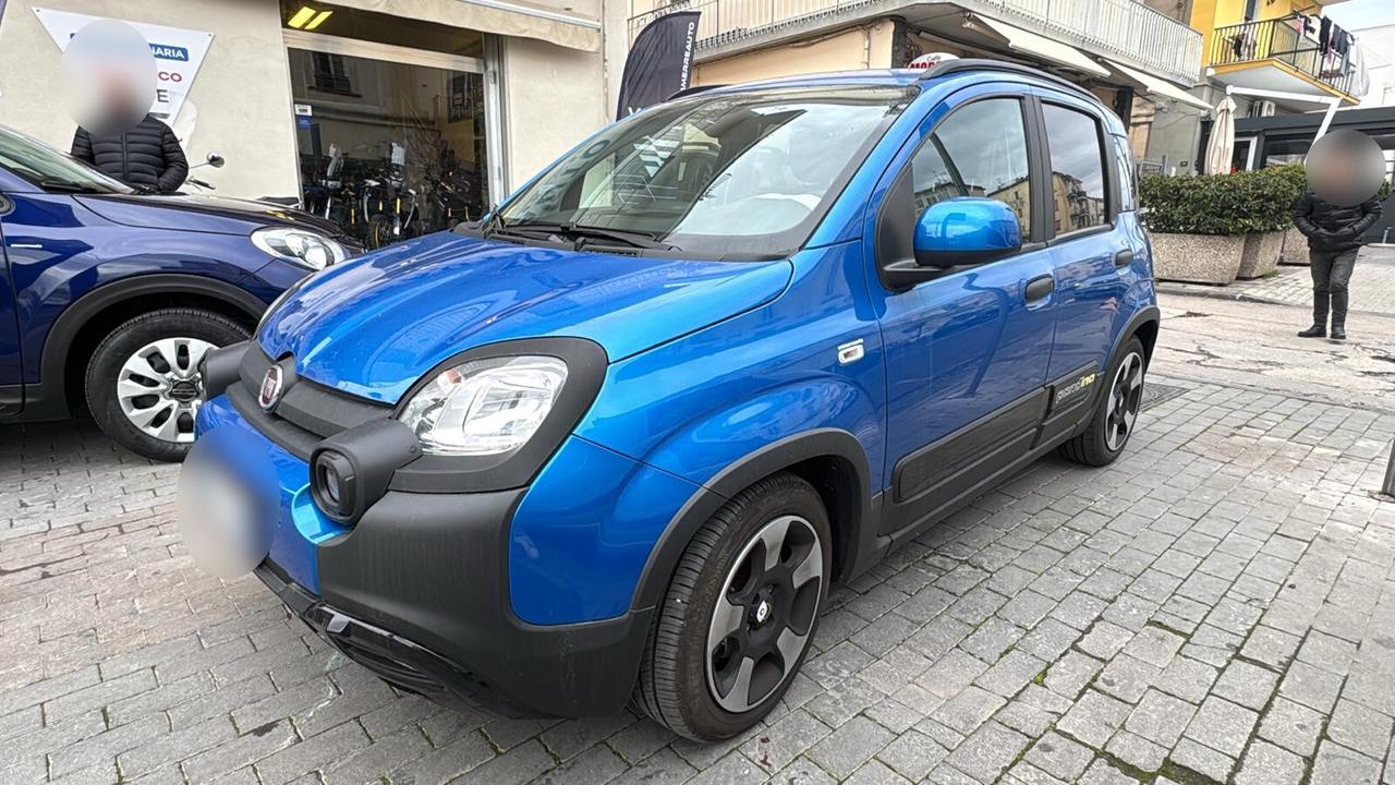 Fiat Panda Cross 1.0 FireFly S&S Hybrid USATO 2025