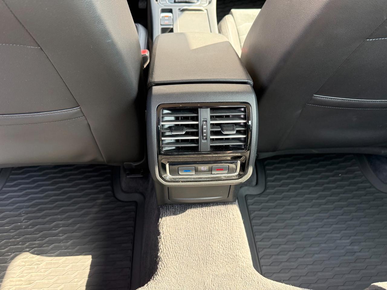 Volkswagen Passat 2.0 TDI SCR DSG Executive BMT