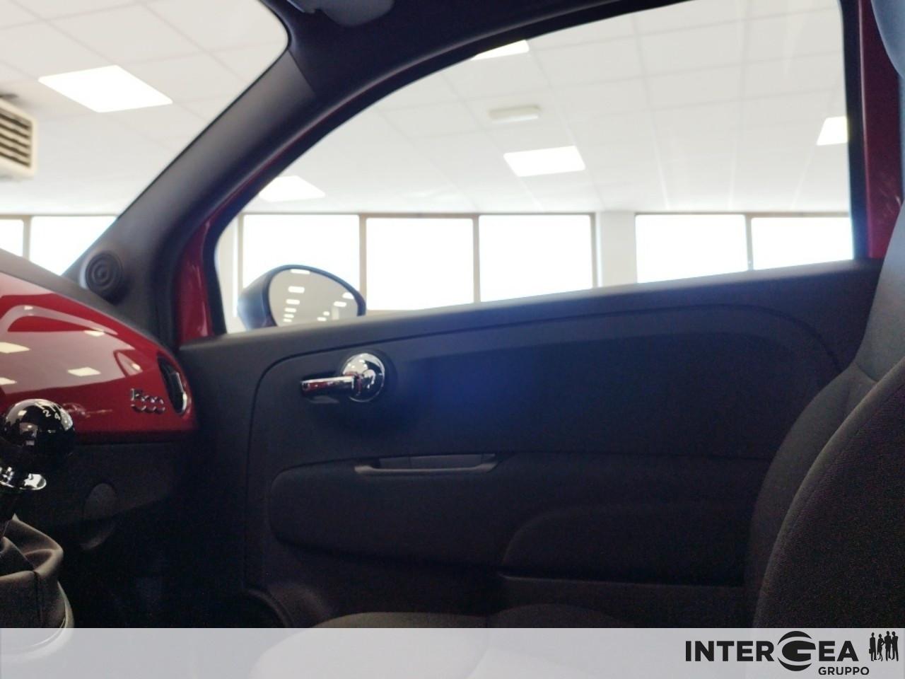 FIAT 500C 1.0 hybrid 70cv