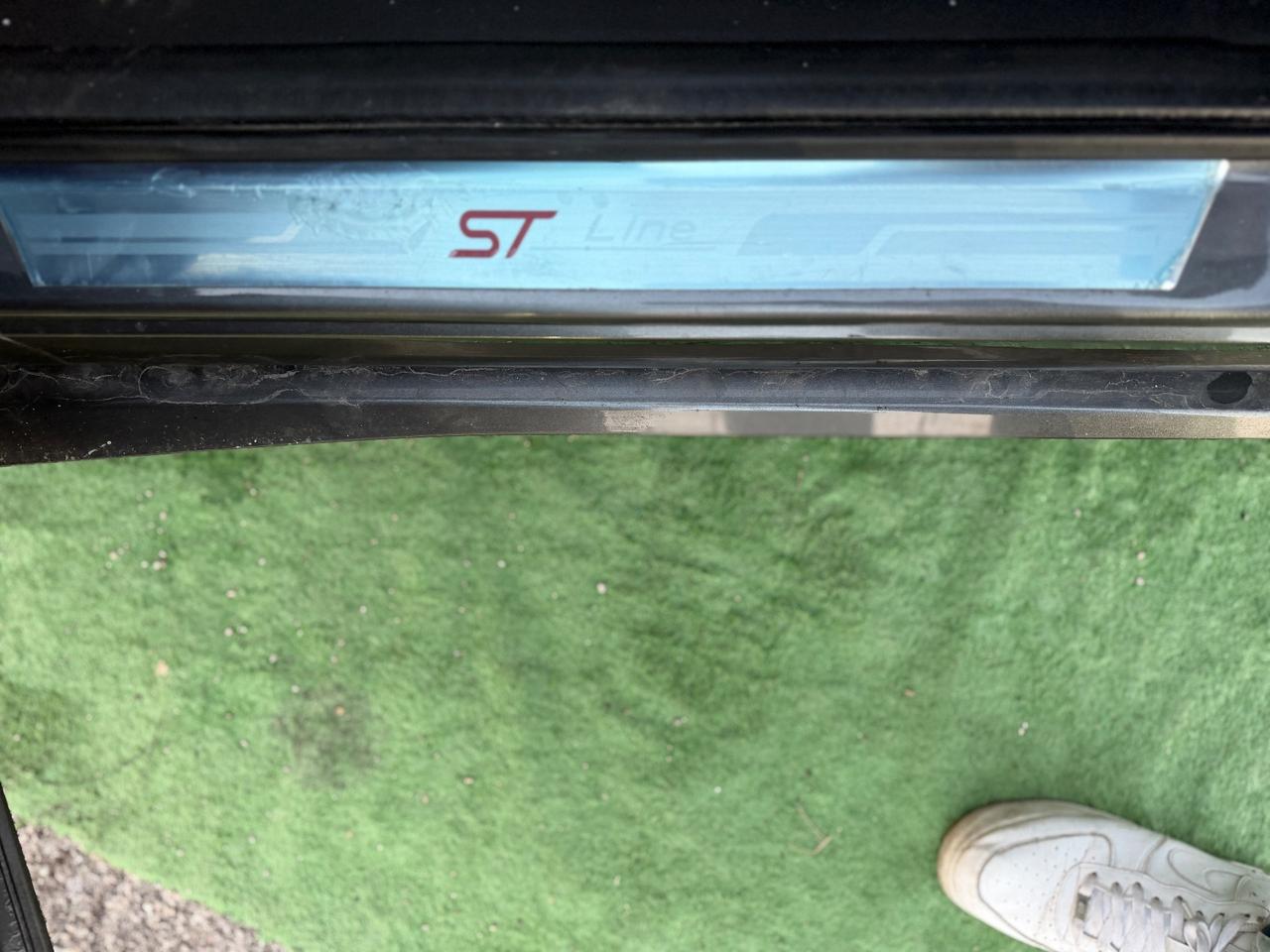 Ford Kuga 2.0 TDCI 150 CV S&S 4WD Powershift ST-Line