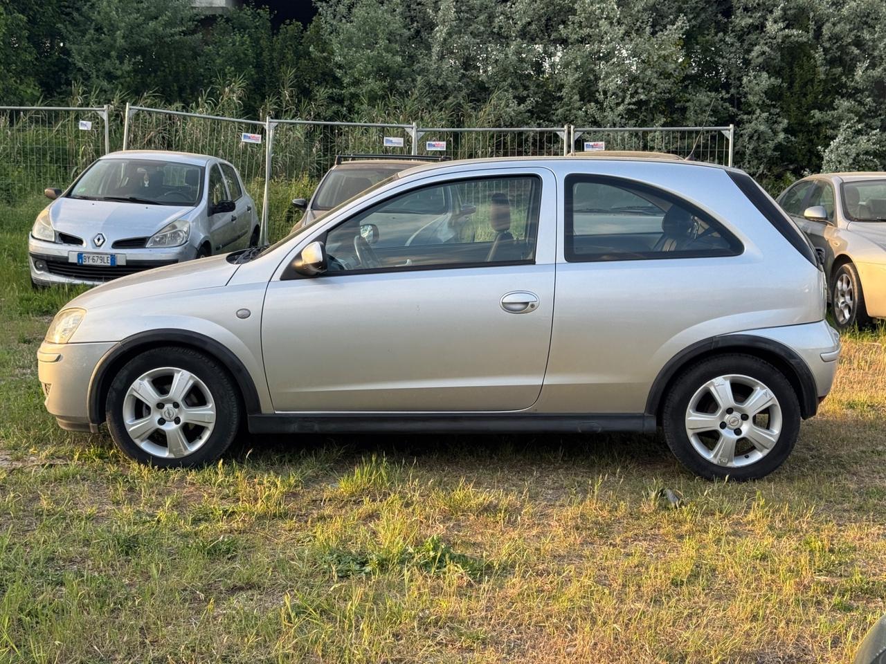 Opel Corsa 1.2 Benzina 80cv 3 porte Club 80.000km 2005