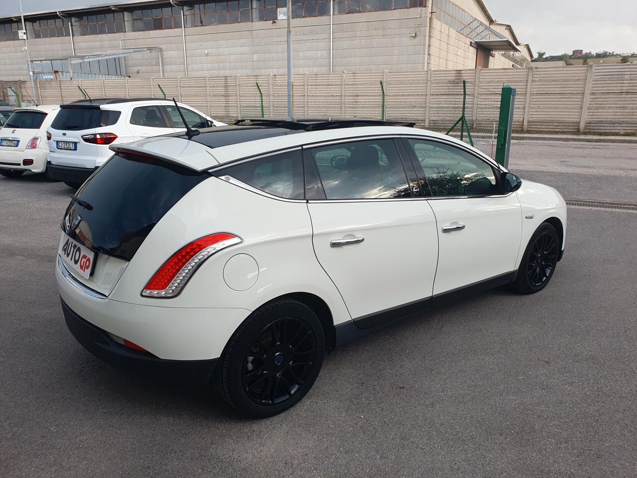 Lancia Delta 1.4 T-Jet 120 CV benz GPL 2013