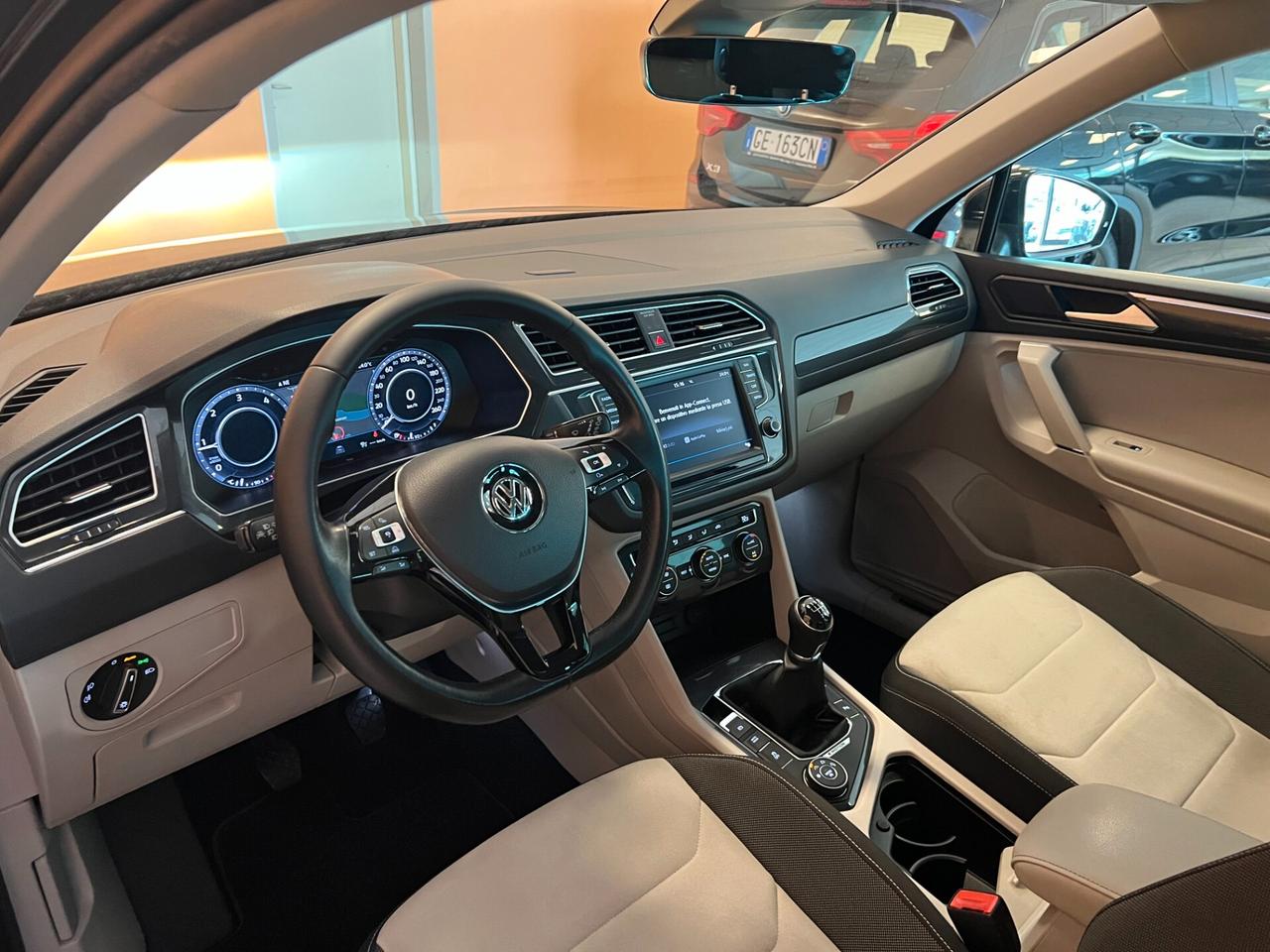 Volkswagen Tiguan 2.0 TDI SCR 4MOTION Executive BlueMotion Technology