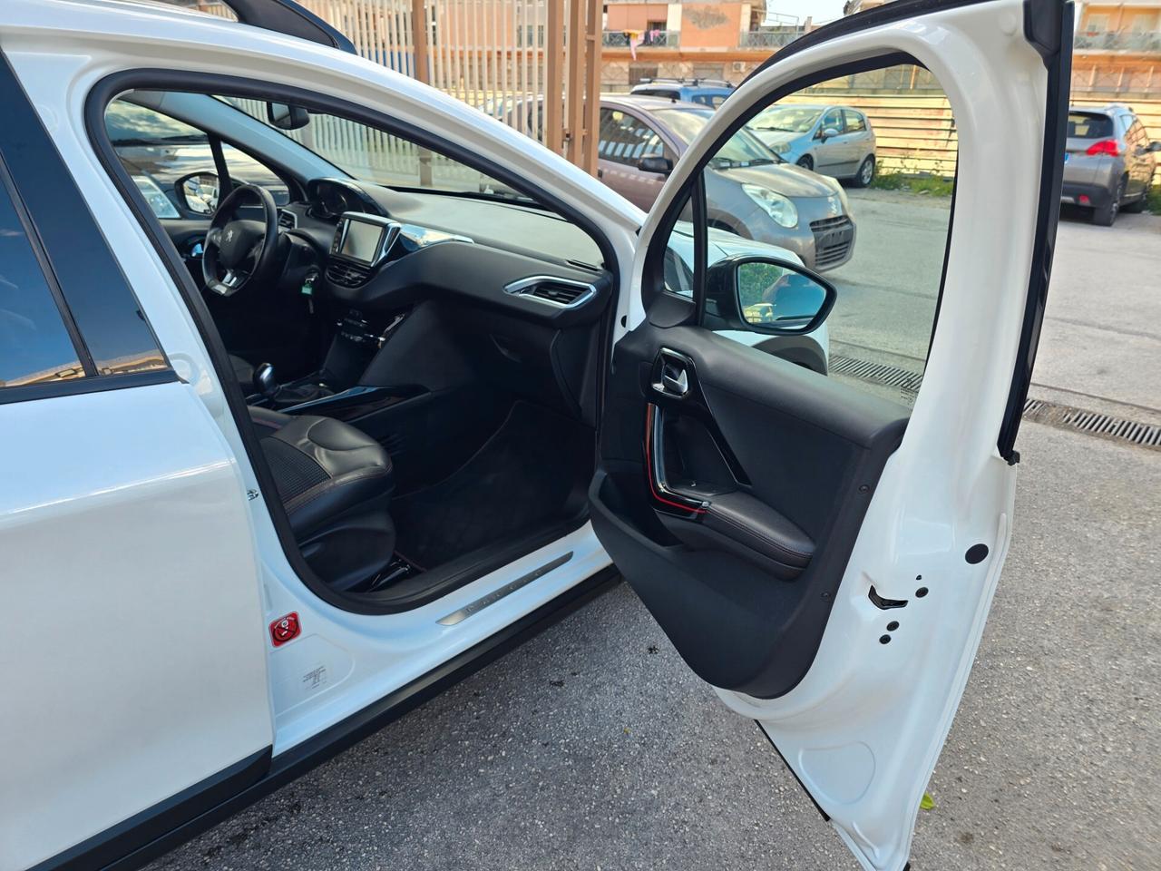 Peugeot 208 BlueHDi 100 5 porte GT Line